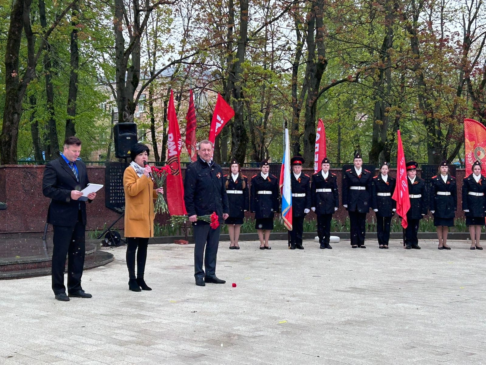 Митинг и поздравление ветеранов с Днём Победы состоялись в районе Восточный  - Независимая Окружная Газета